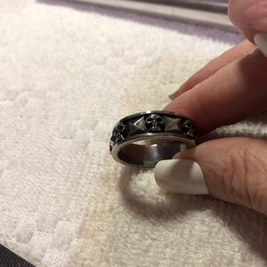 Skulls and spike studs stainless steel eternity band ring unisex gothic biker